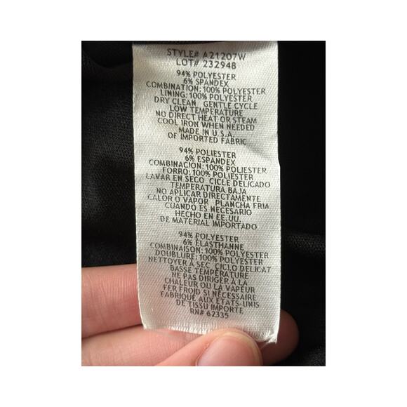 Betsy & Adam Jordan cape sleeve crepe sheath dress black size 14W - Picture 7 of 7